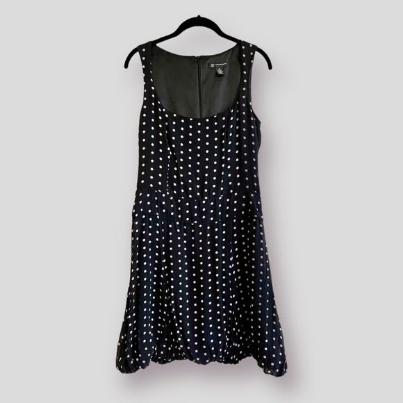 INC, LADIES BLACK & WHITE POLKA DOT DRESS. SCOOP NECKLINE & BANDED WAIST. SIZE 6 - Picture 1 of 5